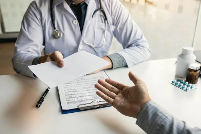 Consultation avec un professionnel de santé